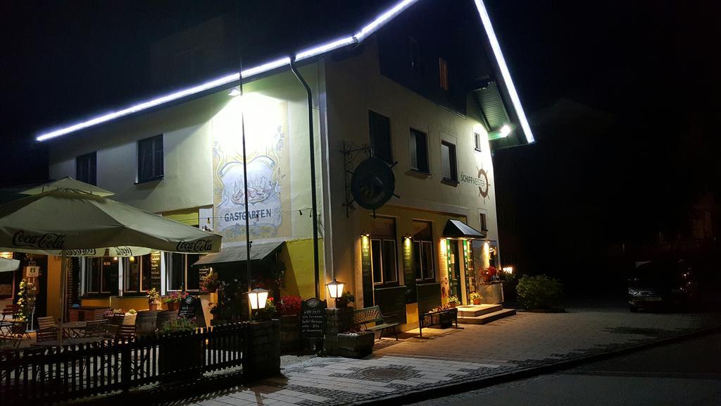 Zum Schiffmeister Wesenufer Exterior photo