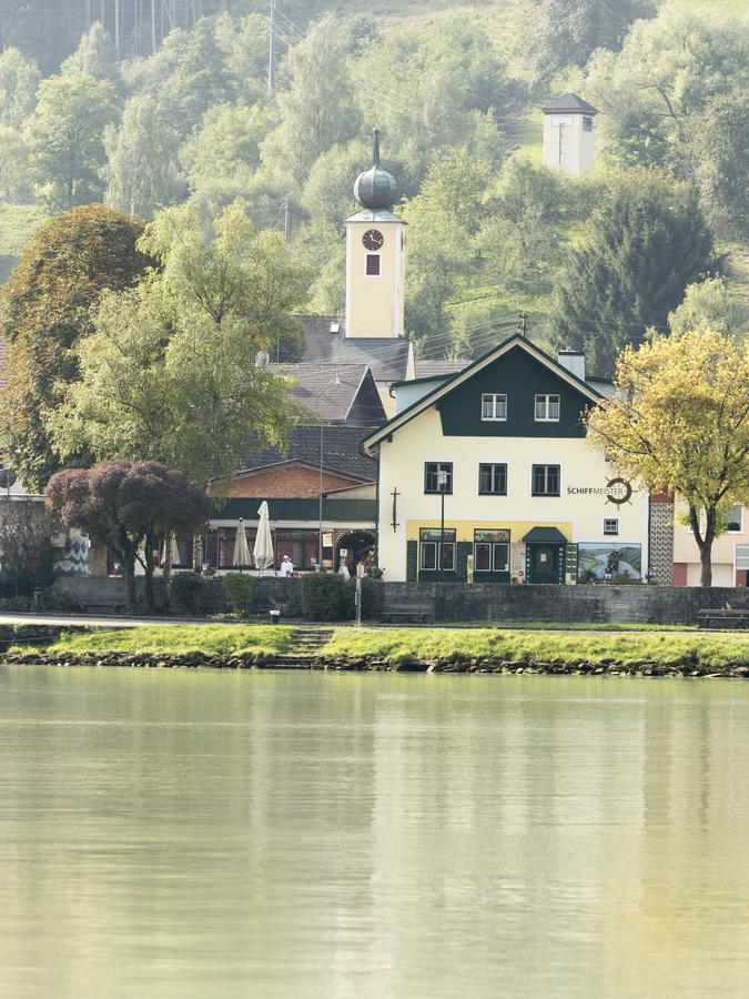 Zum Schiffmeister Wesenufer Exterior photo